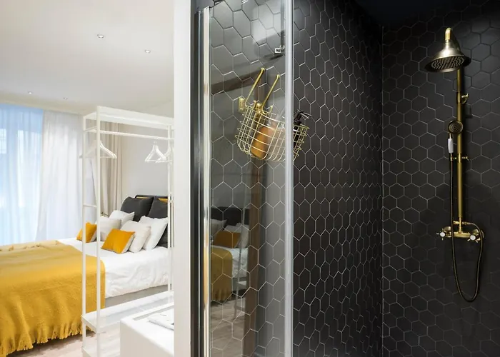 Brand New⎮ Beachfront ⎮3 Min Old Town Nuun Lägenhet *